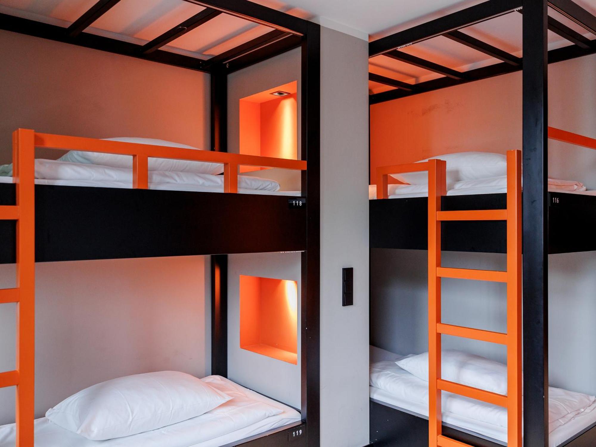 Koncept Hotel International Кельн Екстер'єр фото